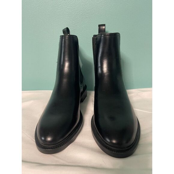 H & M Divided Boots Womens 8 Chunky Heels Ankle Booties Black Leather‎ New - Picture 1 of 8